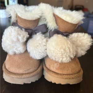 UGG Gita Toddler Boots Chestnut Suede